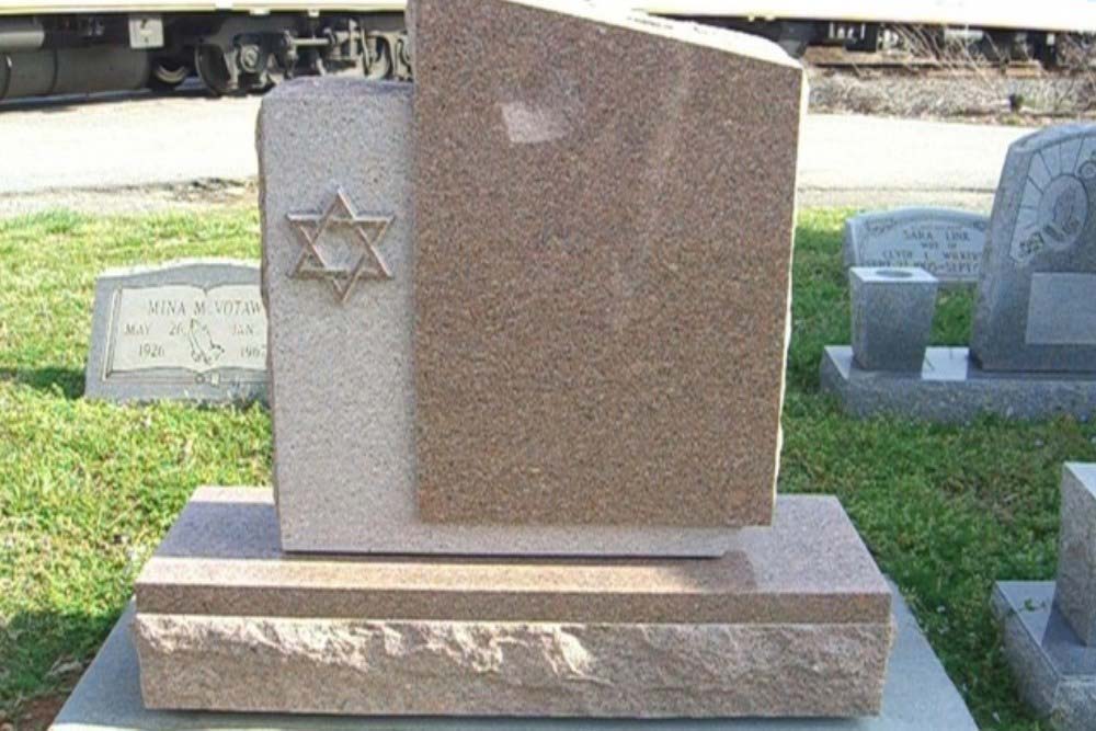 Еврейские памятники и их особенность